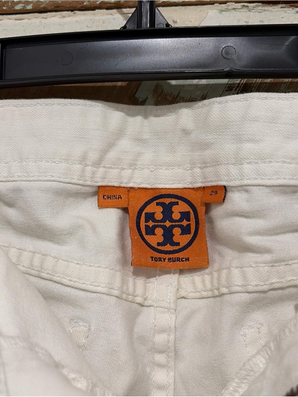 Tory Burch Cream Cropped Straight-Leg Jeans - Picture 4 of 9